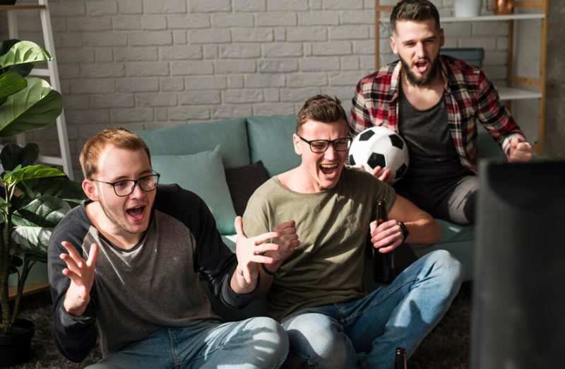 Fussballspiel gucken