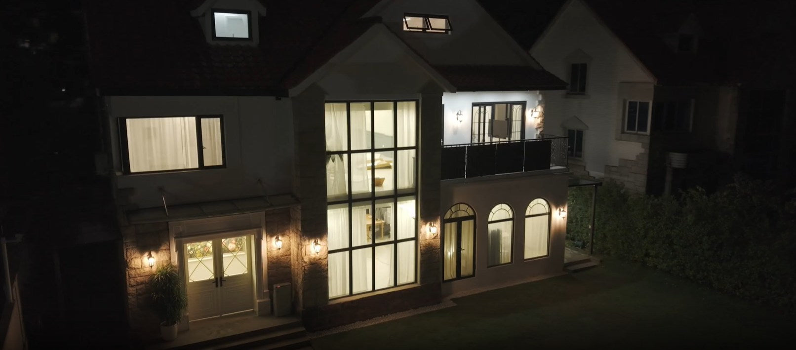 Solaranlage auf dem Dach – Alles zu Kosten, Montage und Wirtschaftlichkeit