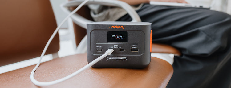 Darf man eine Powerbank ins Flugzeug mitnehmen?